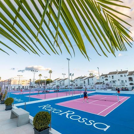 Residencia Deportiva Rozarossa Hotel Estepona Exterior photo